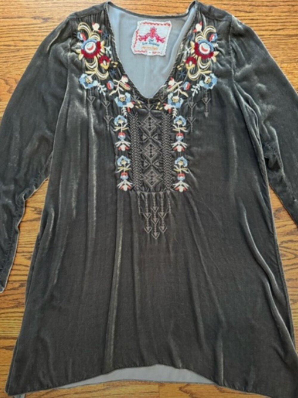 Johnny Was gray embroidered velvet silk blend tunic/blouse M